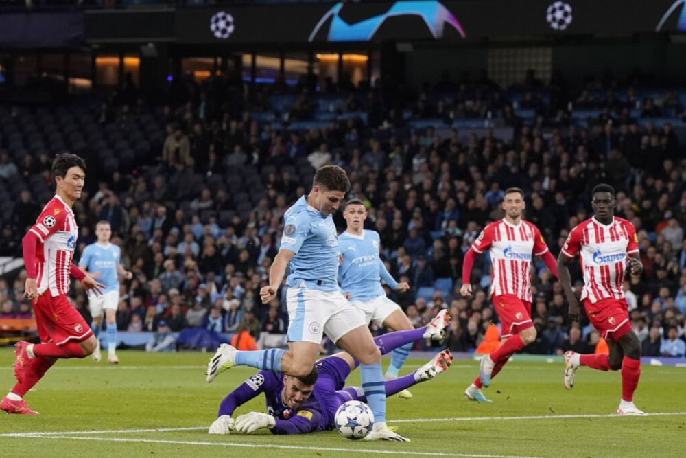  福基纳救两赛点演逆转，爆冷淘汰头号种子