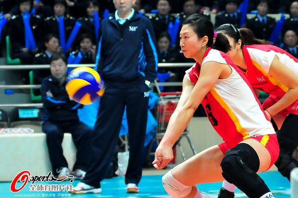  中场核心伤愈，回归首战传射建功