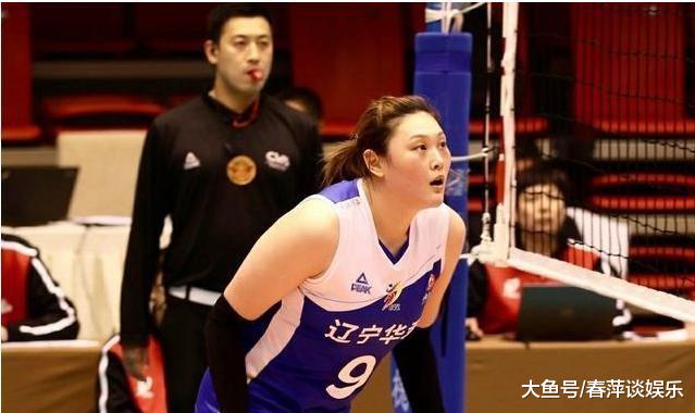  网坛情侣档同场竞技，爱情与事业双丰收