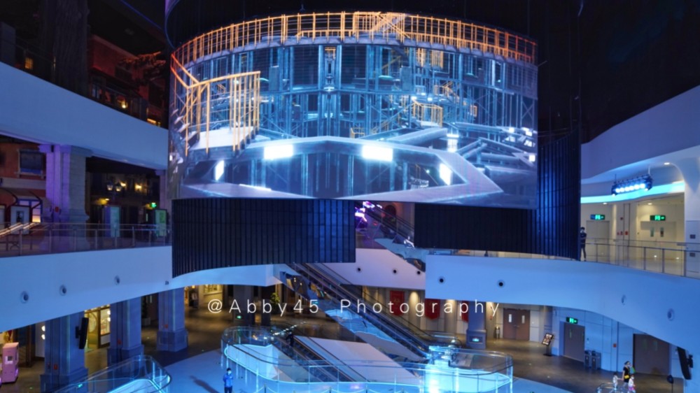  电竞主题公园落成，沉浸式体验引领产业新潮流